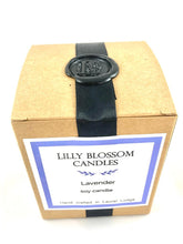 Load image into Gallery viewer, Candle Lavender Bergamot Patchouli SandalwoodCandle Pepper Lemongrass Ginger Coconut Lime
